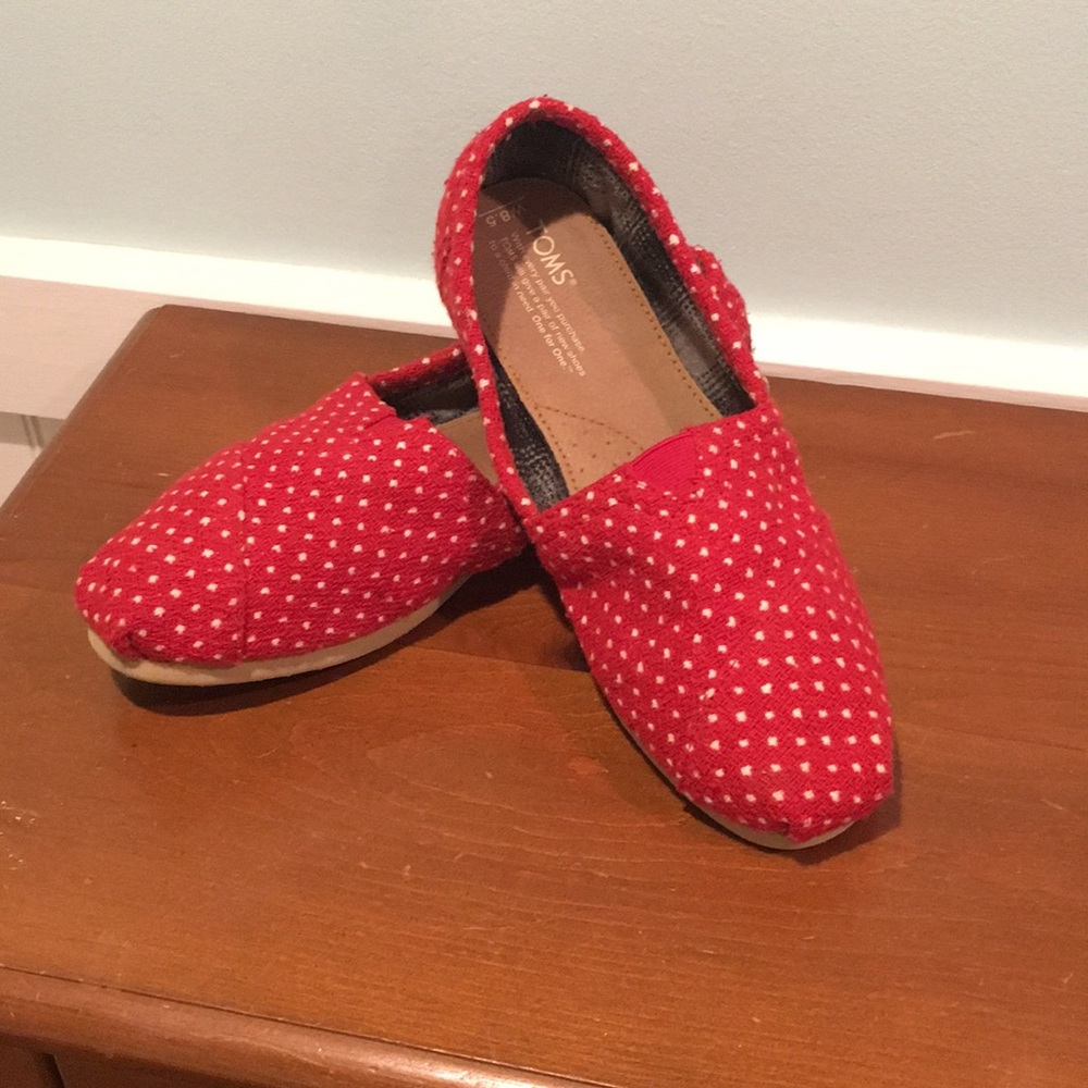Toms